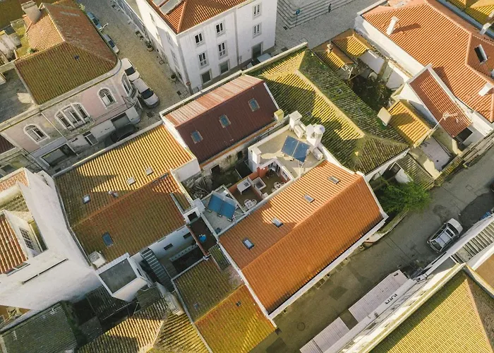 61 - Lusiadas Ii * Peniche