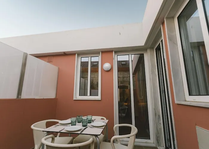 61 - Lusiadas Ii * Peniche